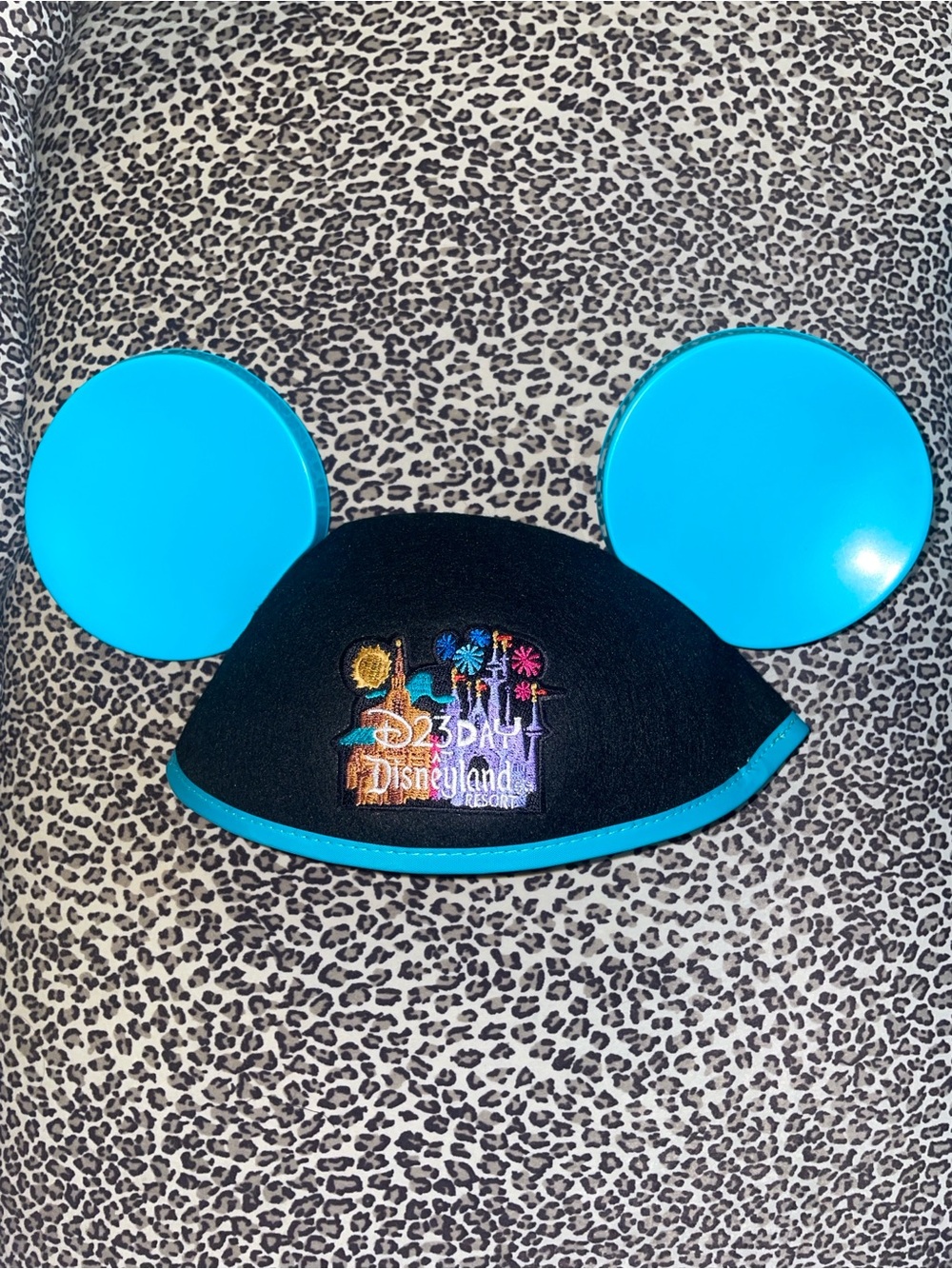 D23 Day Disneyland Mickey Ears - Picture 6 of 9